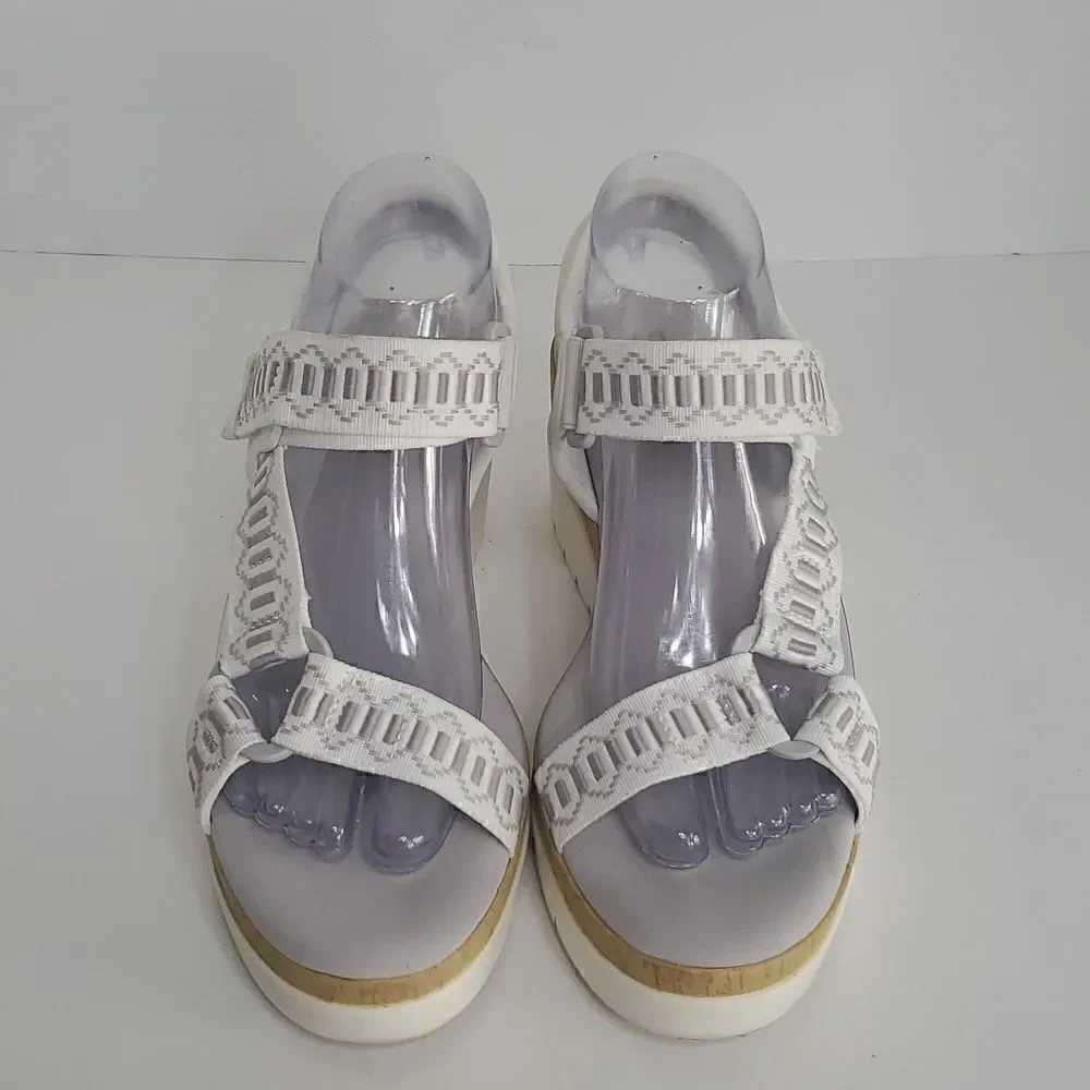 Soul Naturalizer Glitz Wedge Sandal White Grey Size 9M